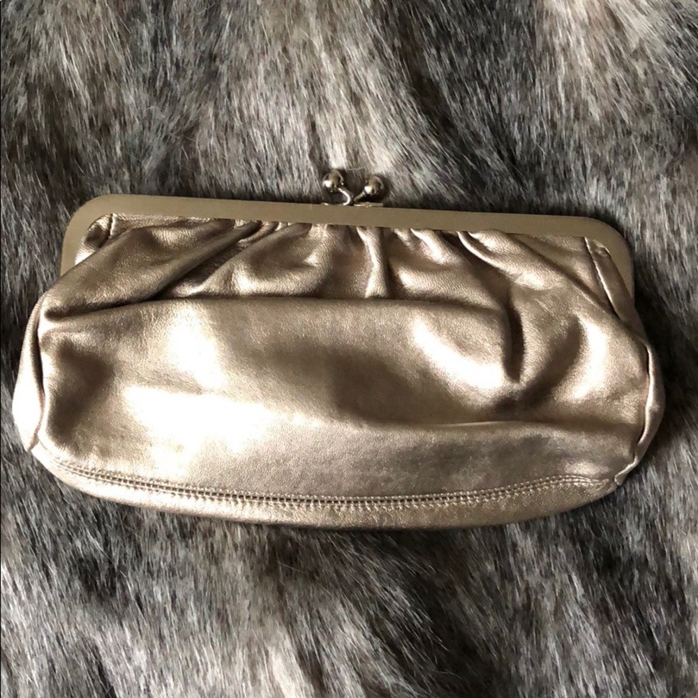 Express Clutch